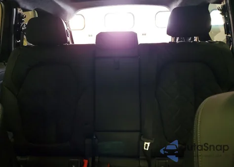 2025 BMW X7 xDrive40I z USA, uszkodzony, nr VIN 5UX23EM07S9Y41463